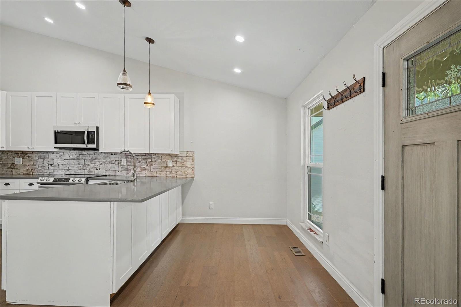 MLS Image #6 for 19732 e bates drive,aurora, Colorado