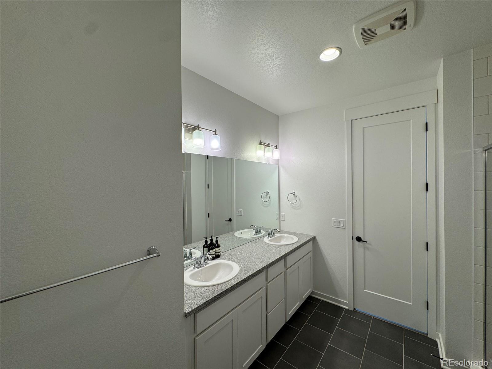 MLS Image #18 for 2007  alcott way,broomfield, Colorado