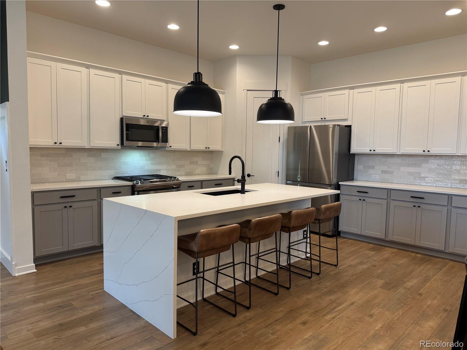 MLS Image #4 for 2007  alcott way,broomfield, Colorado