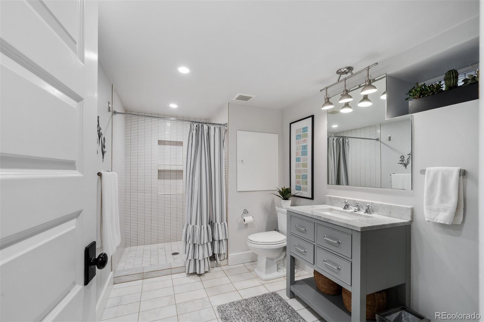 MLS Image #37 for 349 s grant street,denver, Colorado