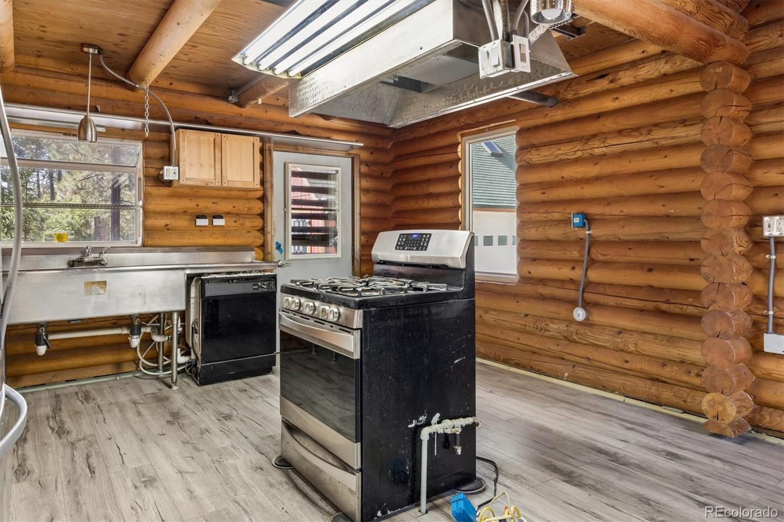 MLS Image #18 for 168  columbine street,larkspur, Colorado