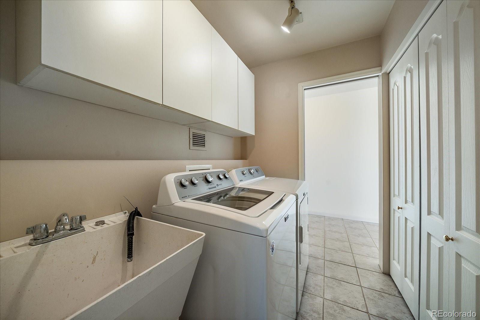 MLS Image #16 for 3100 e cherry creek south drive,denver, Colorado