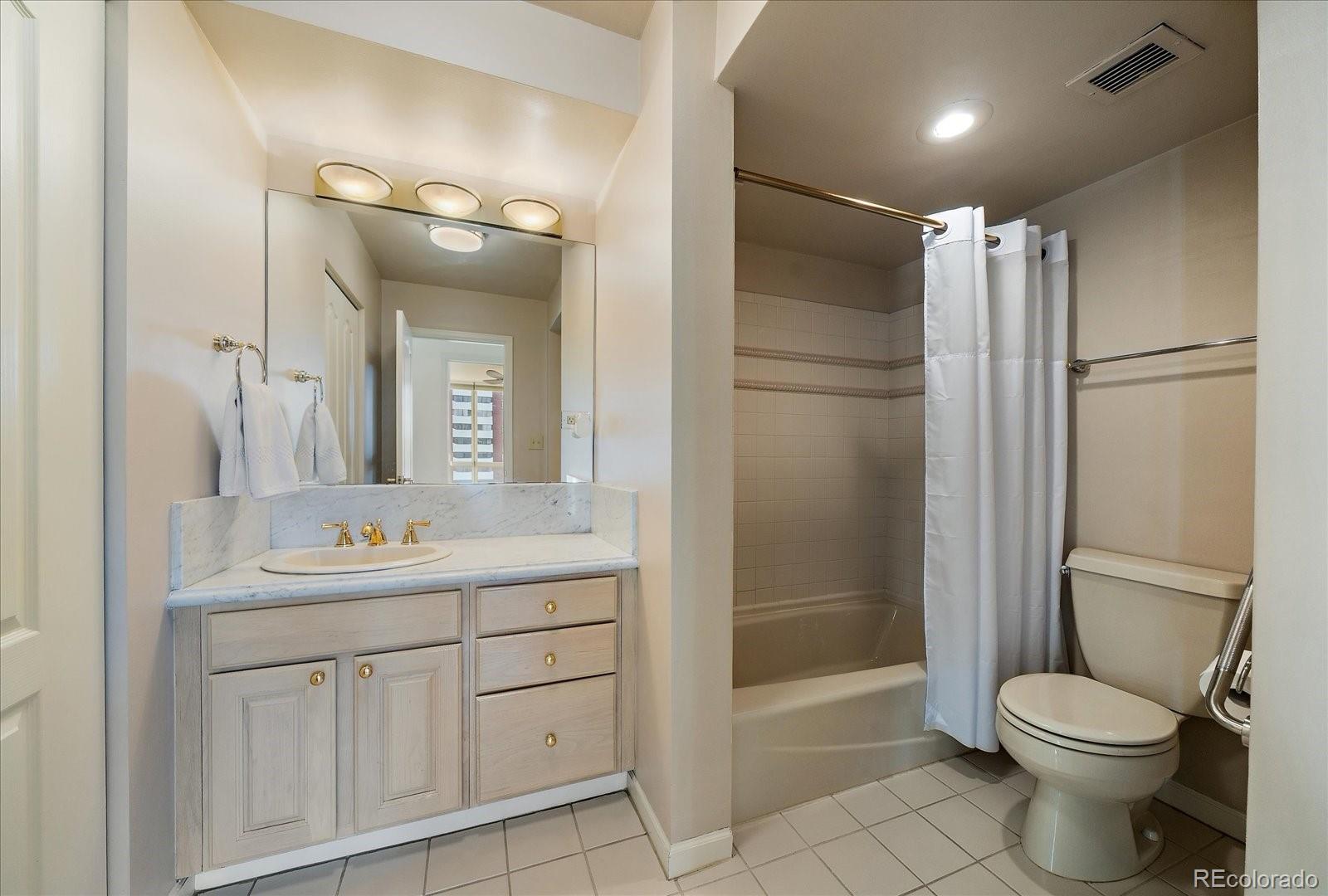MLS Image #22 for 3100 e cherry creek south drive,denver, Colorado