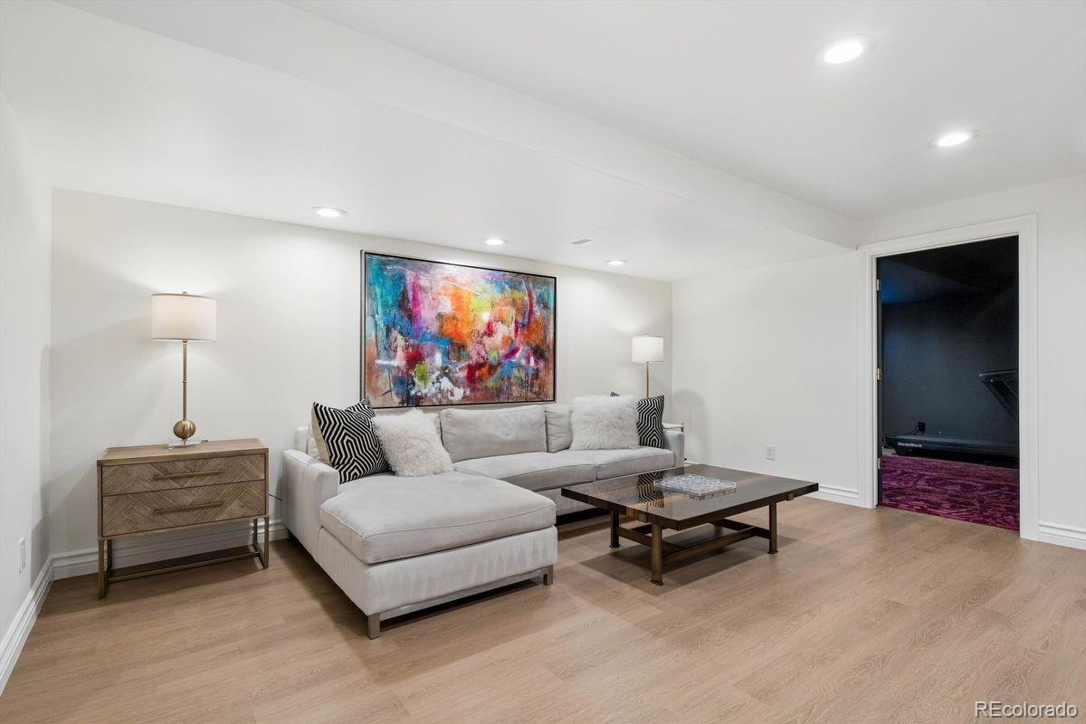 MLS Image #41 for 120 s monroe street,denver, Colorado
