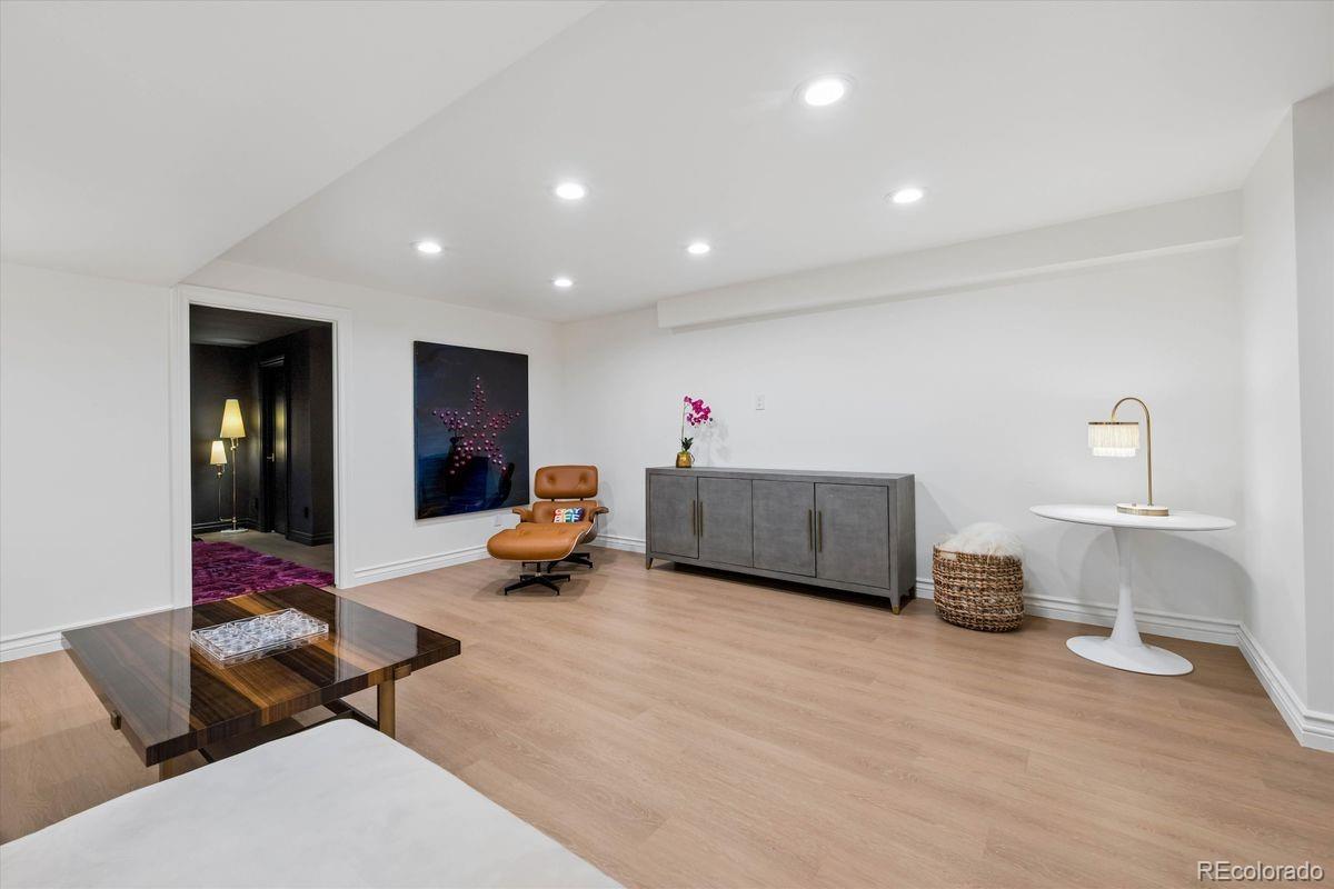 MLS Image #43 for 120 s monroe street,denver, Colorado