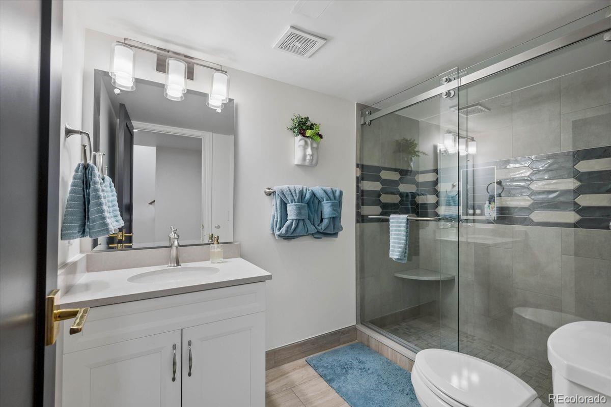 MLS Image #45 for 120 s monroe street,denver, Colorado