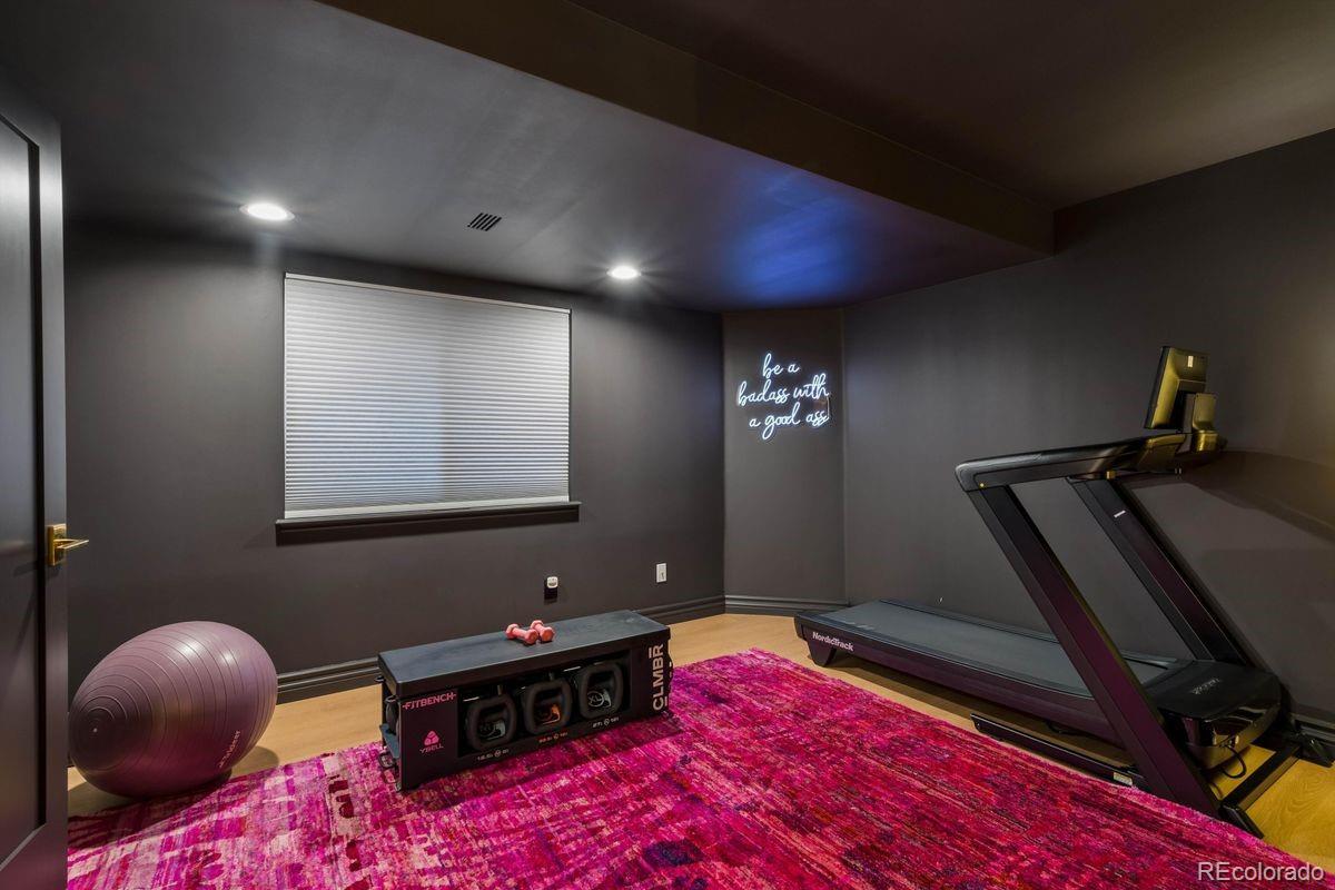 MLS Image #47 for 120 s monroe street,denver, Colorado