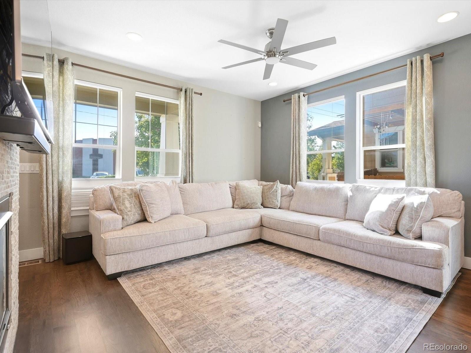 MLS Image #11 for 1509 s dayton street,denver, Colorado