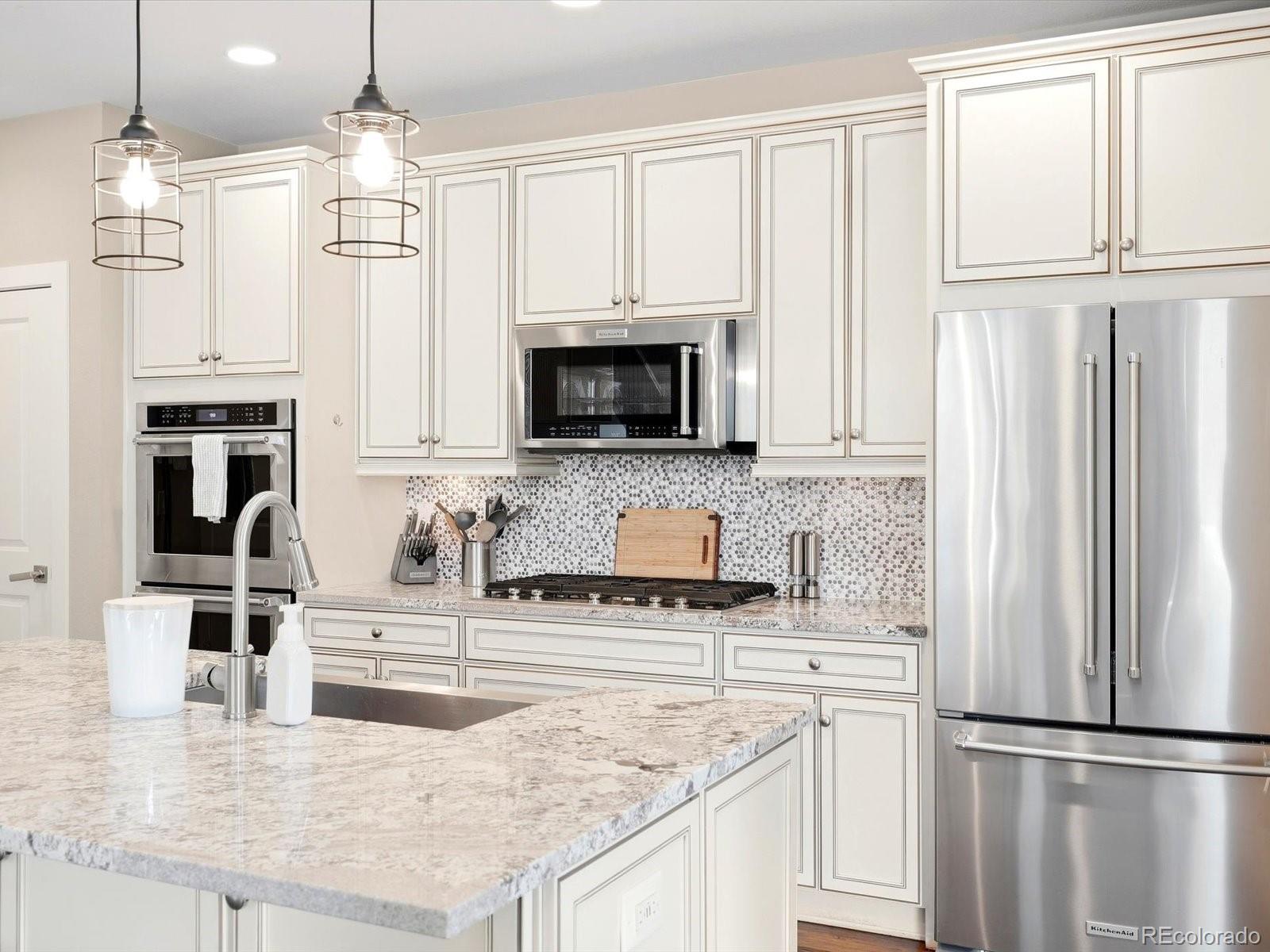 MLS Image #16 for 1509 s dayton street,denver, Colorado