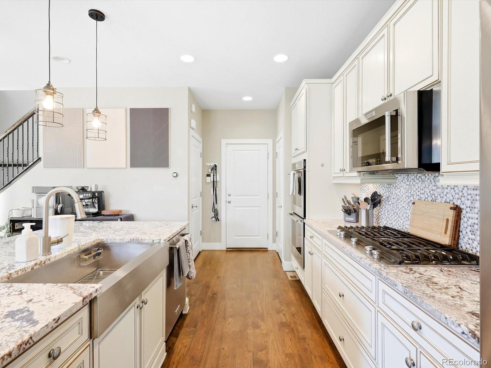 MLS Image #18 for 1509 s dayton street,denver, Colorado