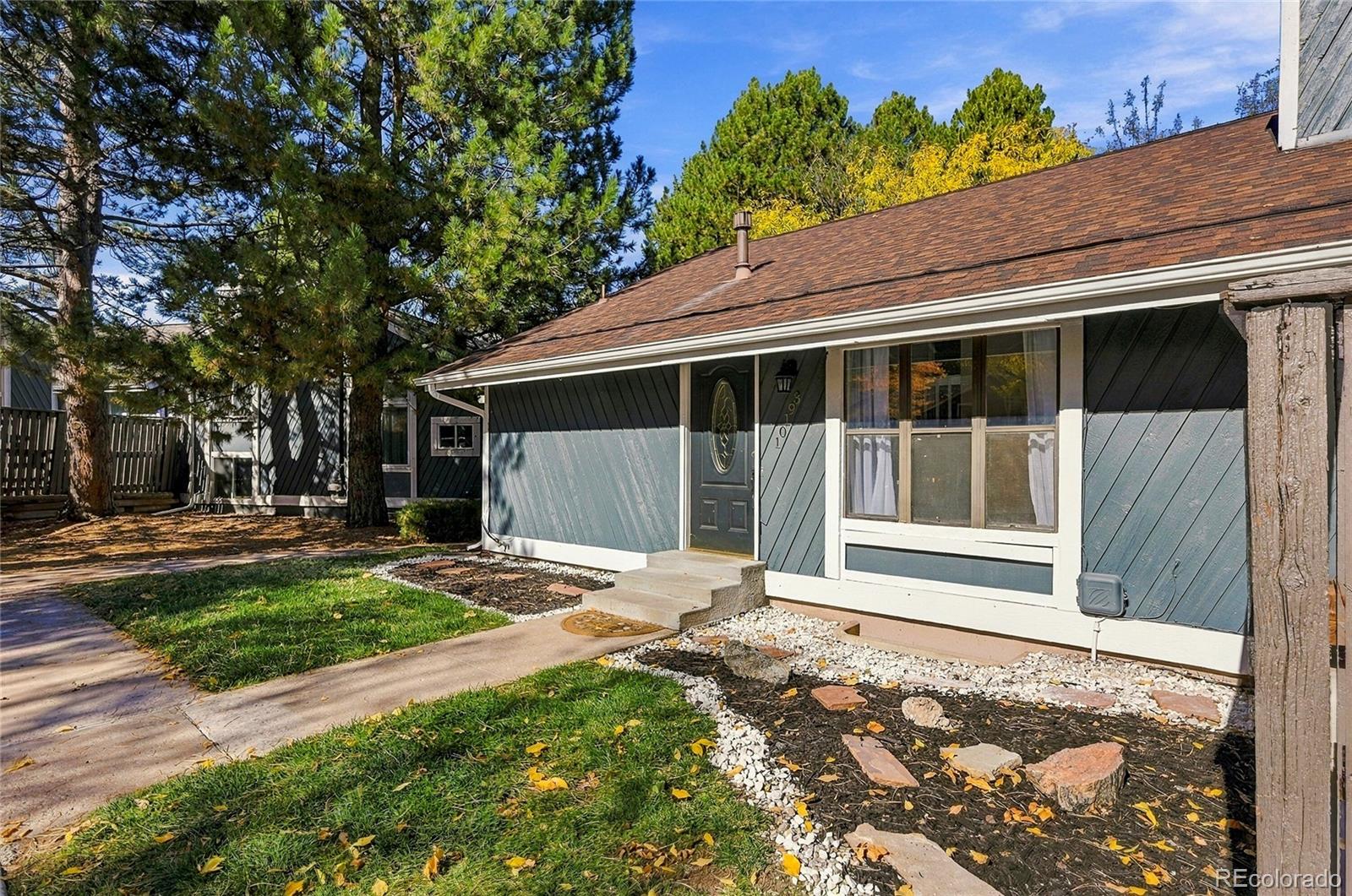MLS Image #2 for 10193 e peakview avenue,englewood, Colorado