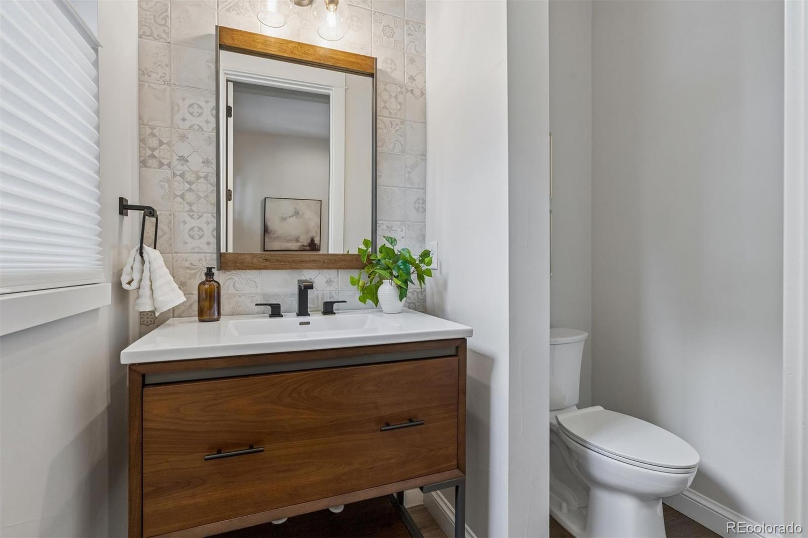 MLS Image #19 for 516 s high street,denver, Colorado