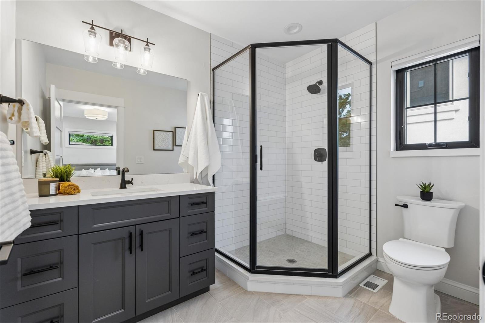 MLS Image #30 for 516 s high street,denver, Colorado