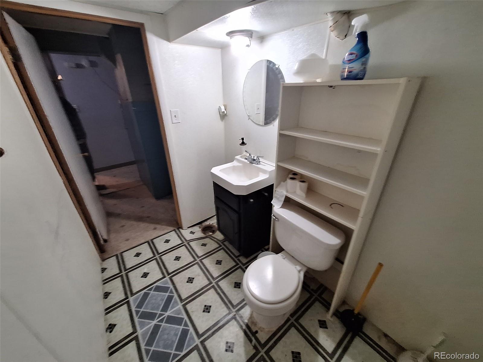 MLS Image #15 for 324  9th street,burlington, Colorado