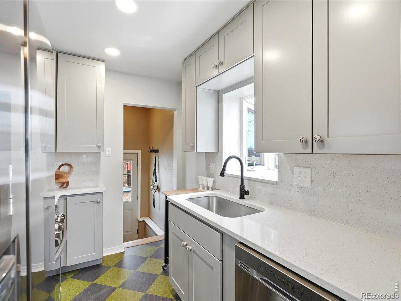 MLS Image #11 for 2924  zenobia street,denver, Colorado