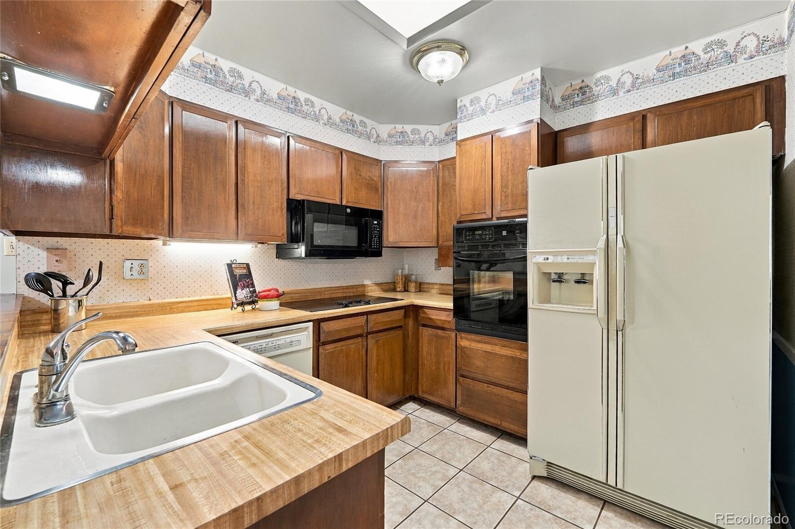 MLS Image #10 for 6988 s madison way,centennial, Colorado