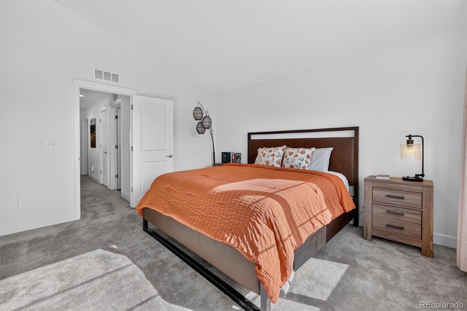 MLS Image #11 for 9726  ash lane,thornton, Colorado