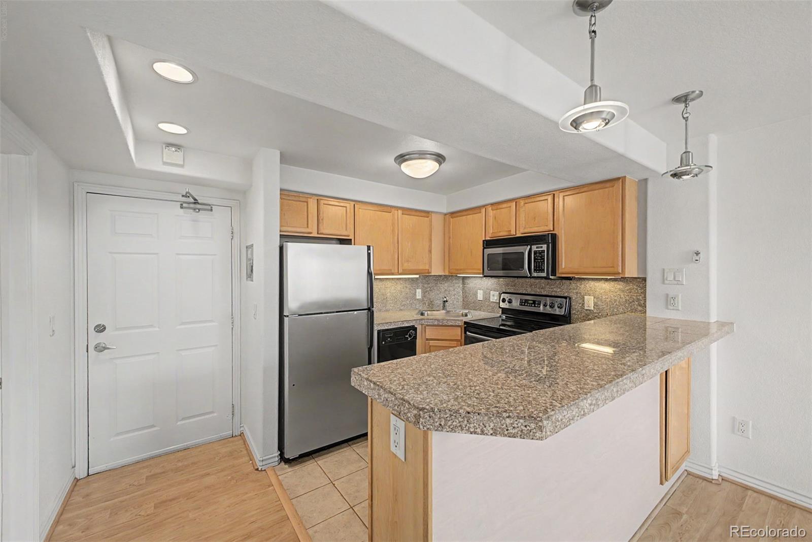 MLS Image #16 for 1833 n williams street,denver, Colorado