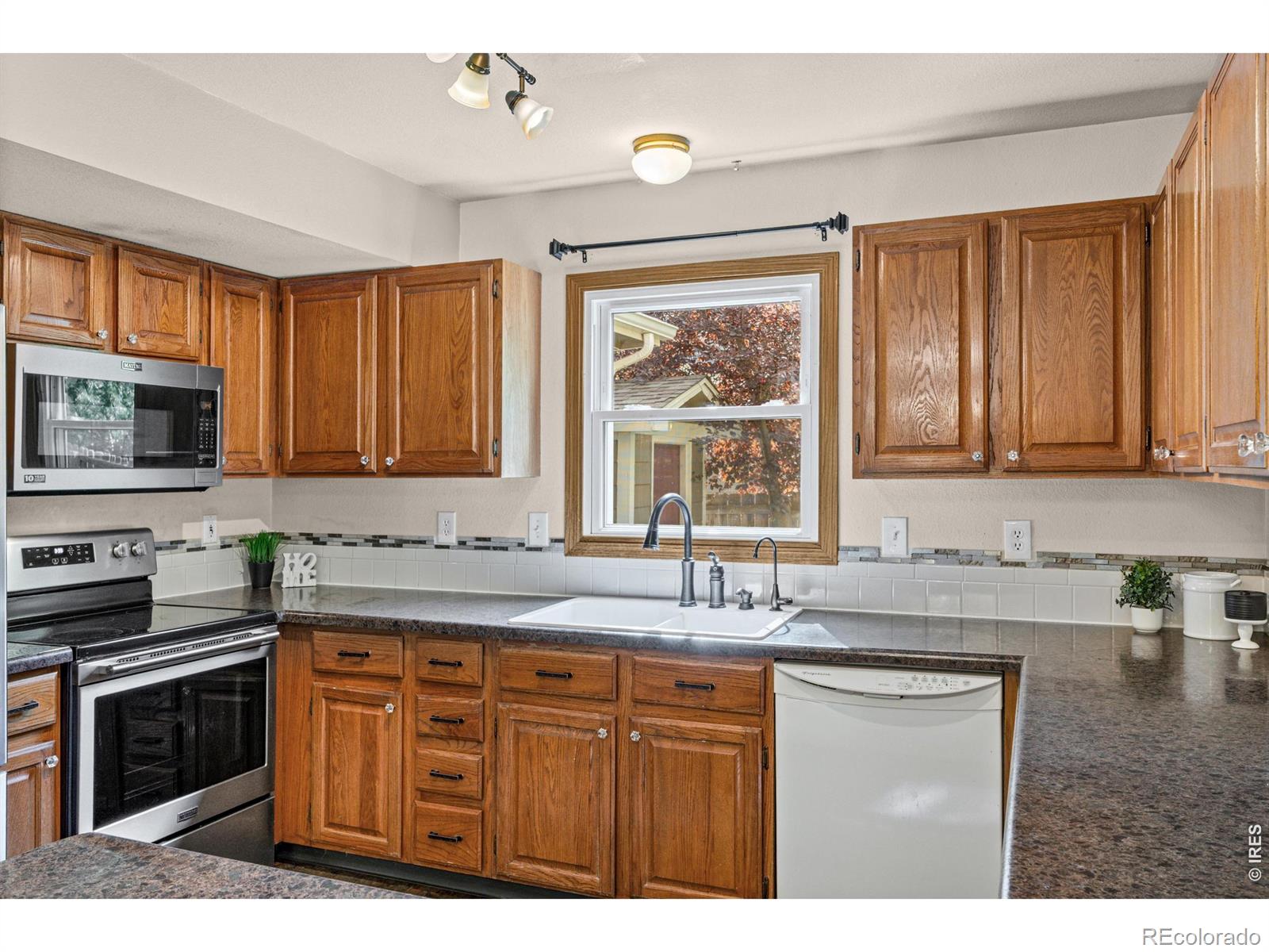 MLS Image #14 for 602  bristlecone court,berthoud, Colorado