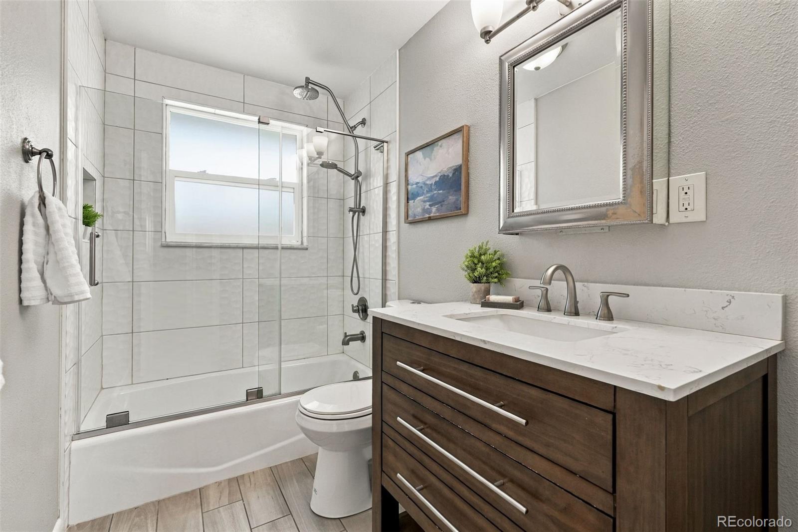 MLS Image #20 for 7147 e wyoming place,denver, Colorado