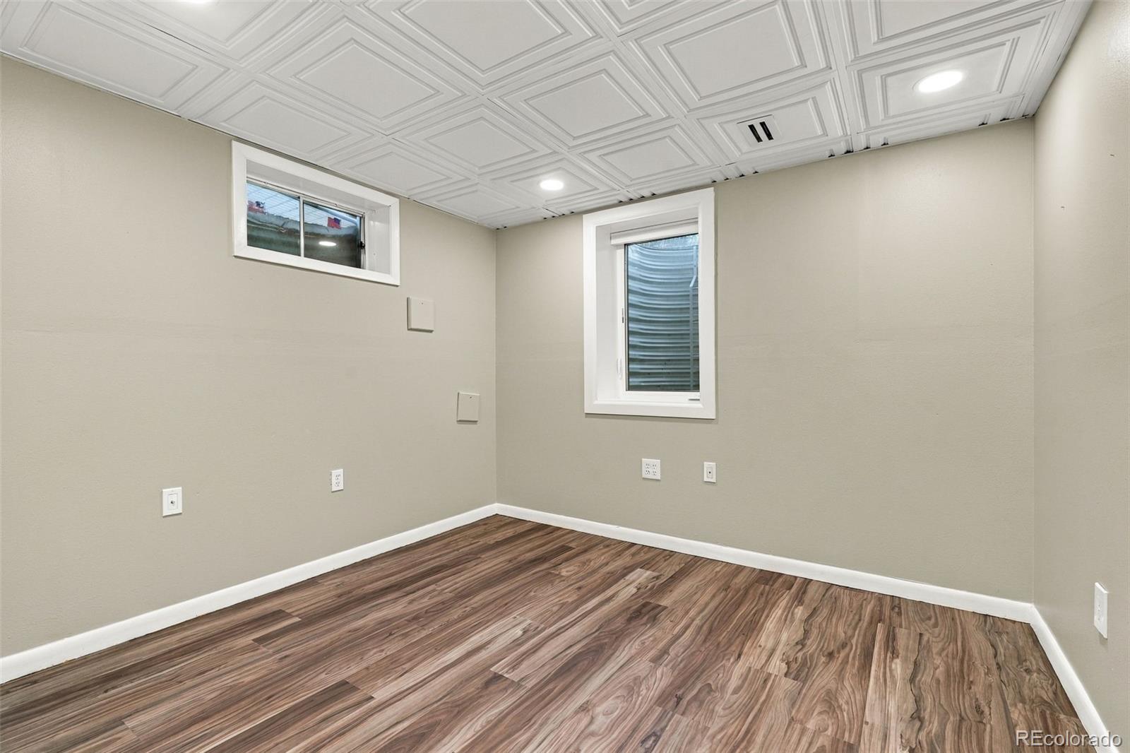 MLS Image #28 for 7147 e wyoming place,denver, Colorado