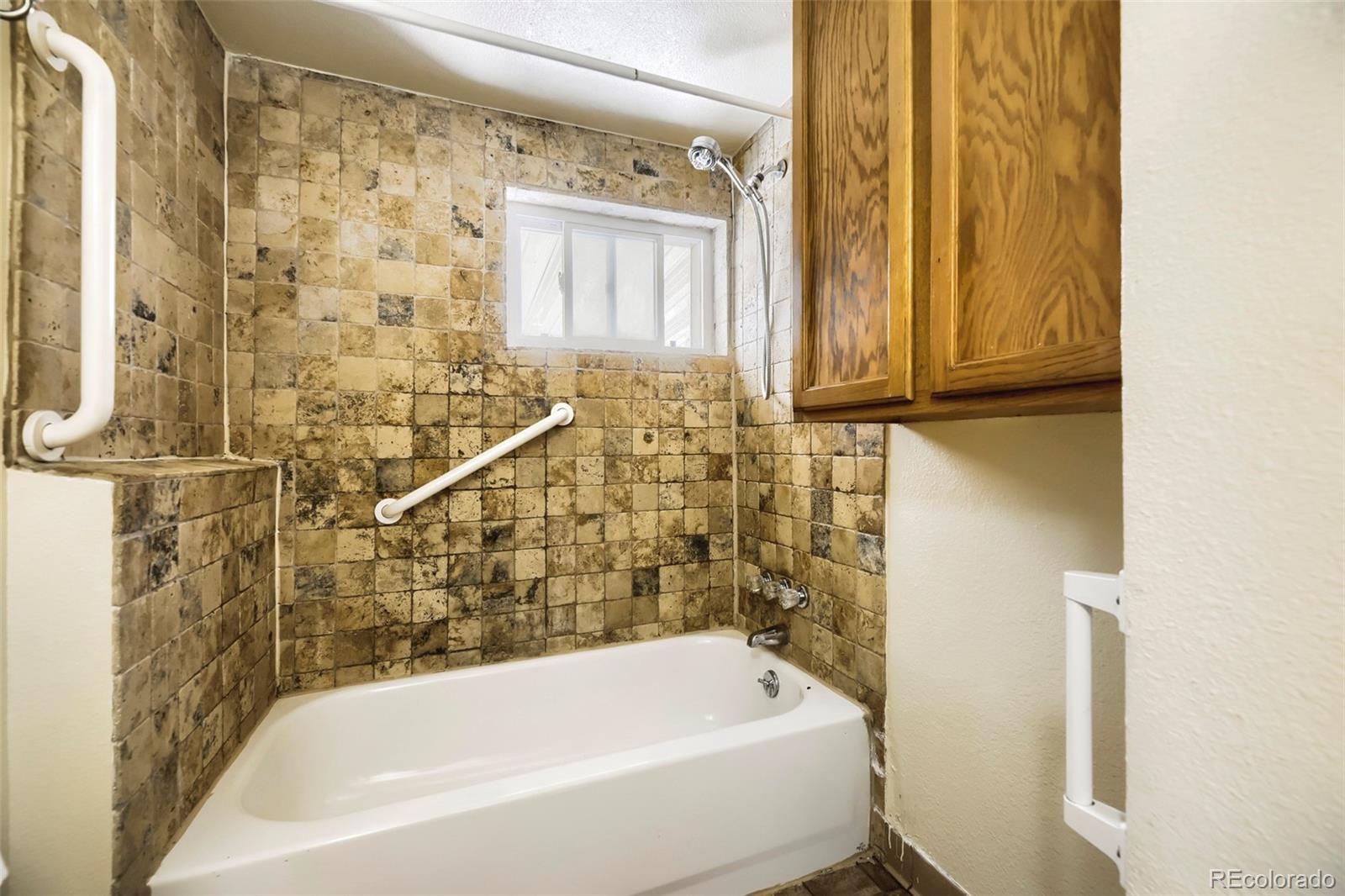 MLS Image #12 for 2252 s galapago street,denver, Colorado