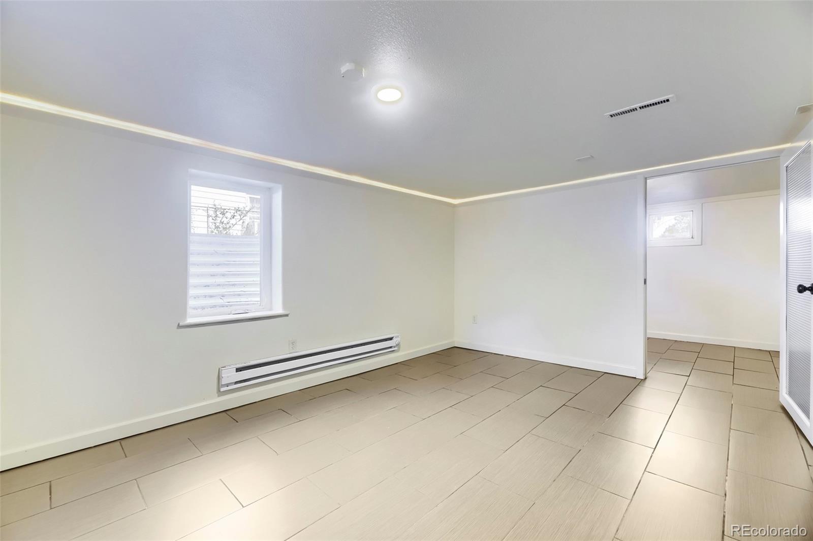 MLS Image #18 for 2252 s galapago street,denver, Colorado