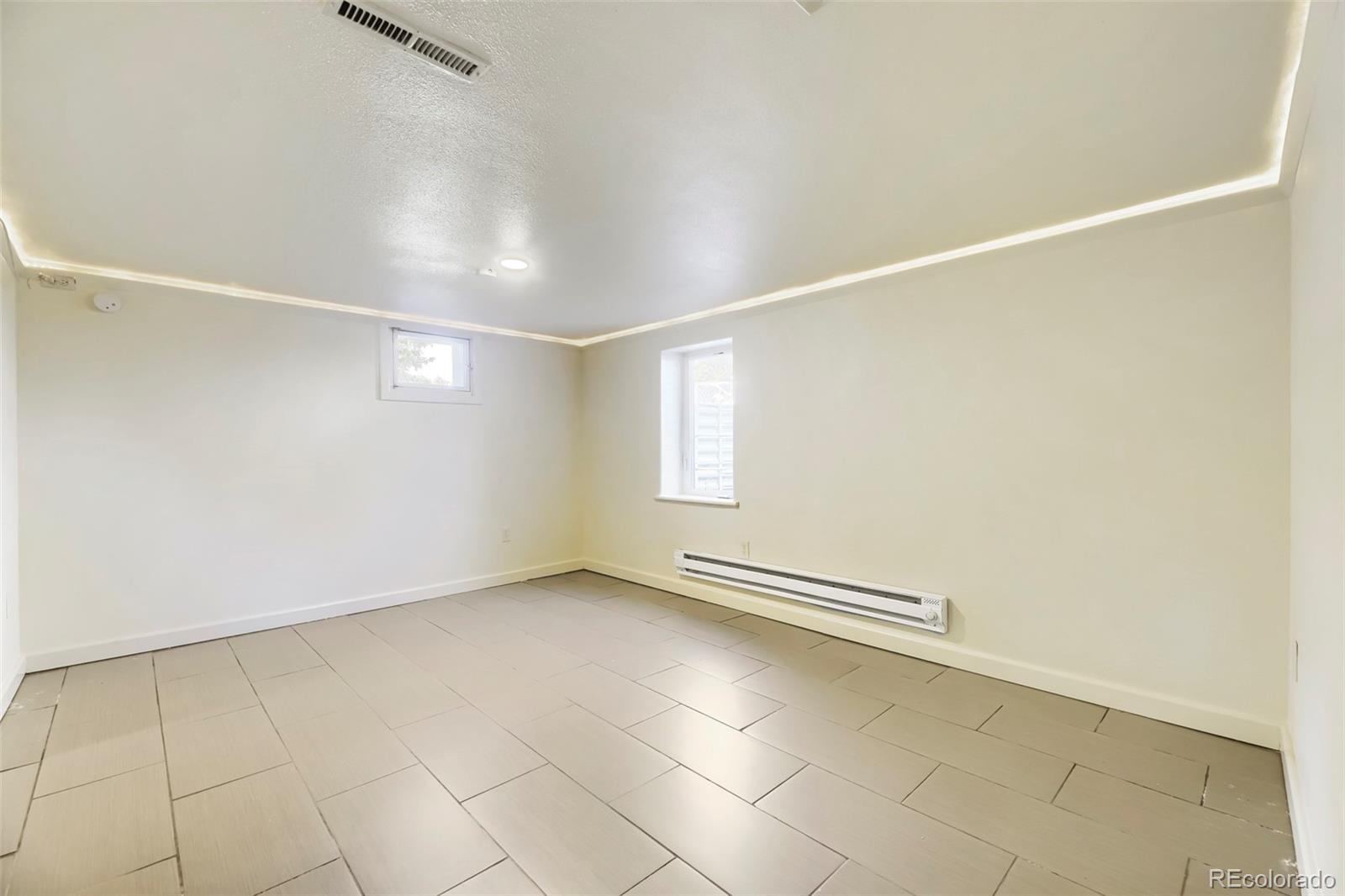 MLS Image #19 for 2252 s galapago street,denver, Colorado