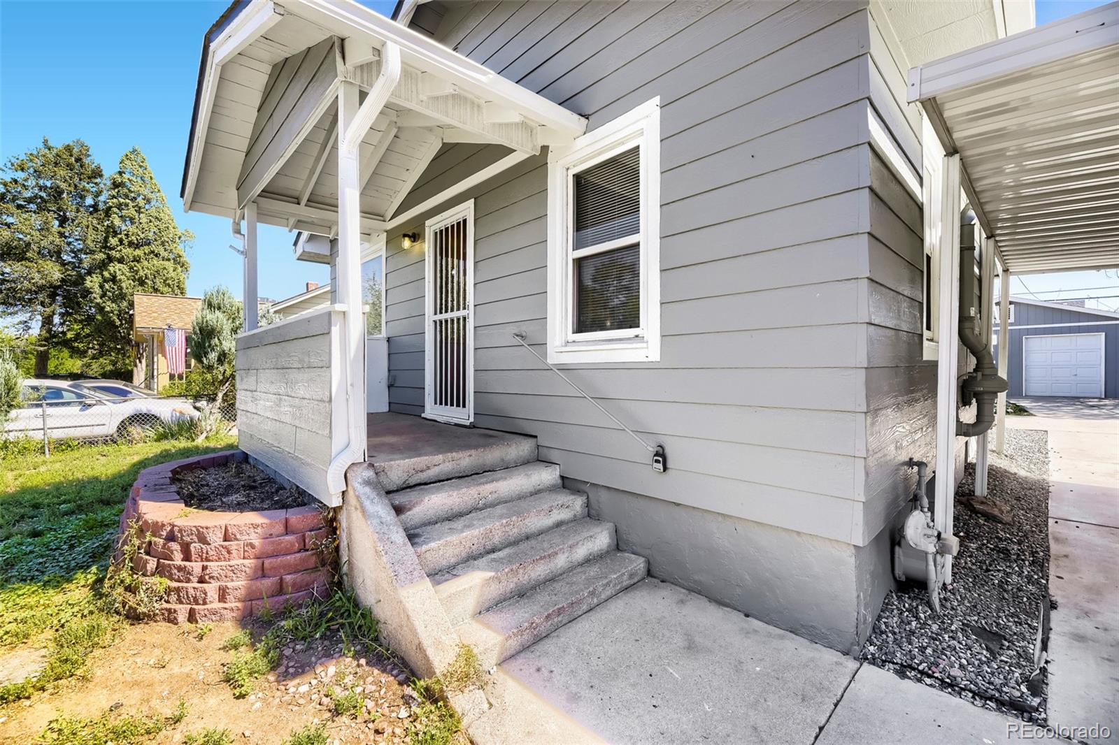 MLS Image #3 for 2252 s galapago street,denver, Colorado