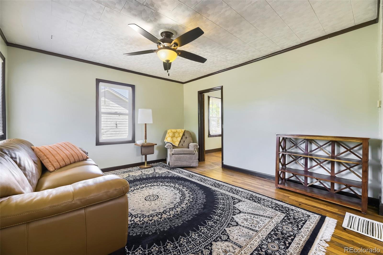 MLS Image #4 for 2252 s galapago street,denver, Colorado