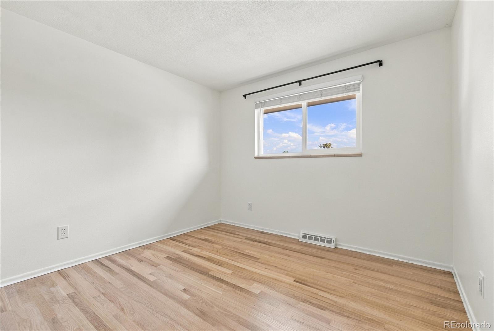 MLS Image #13 for 287  polaris place,thornton, Colorado