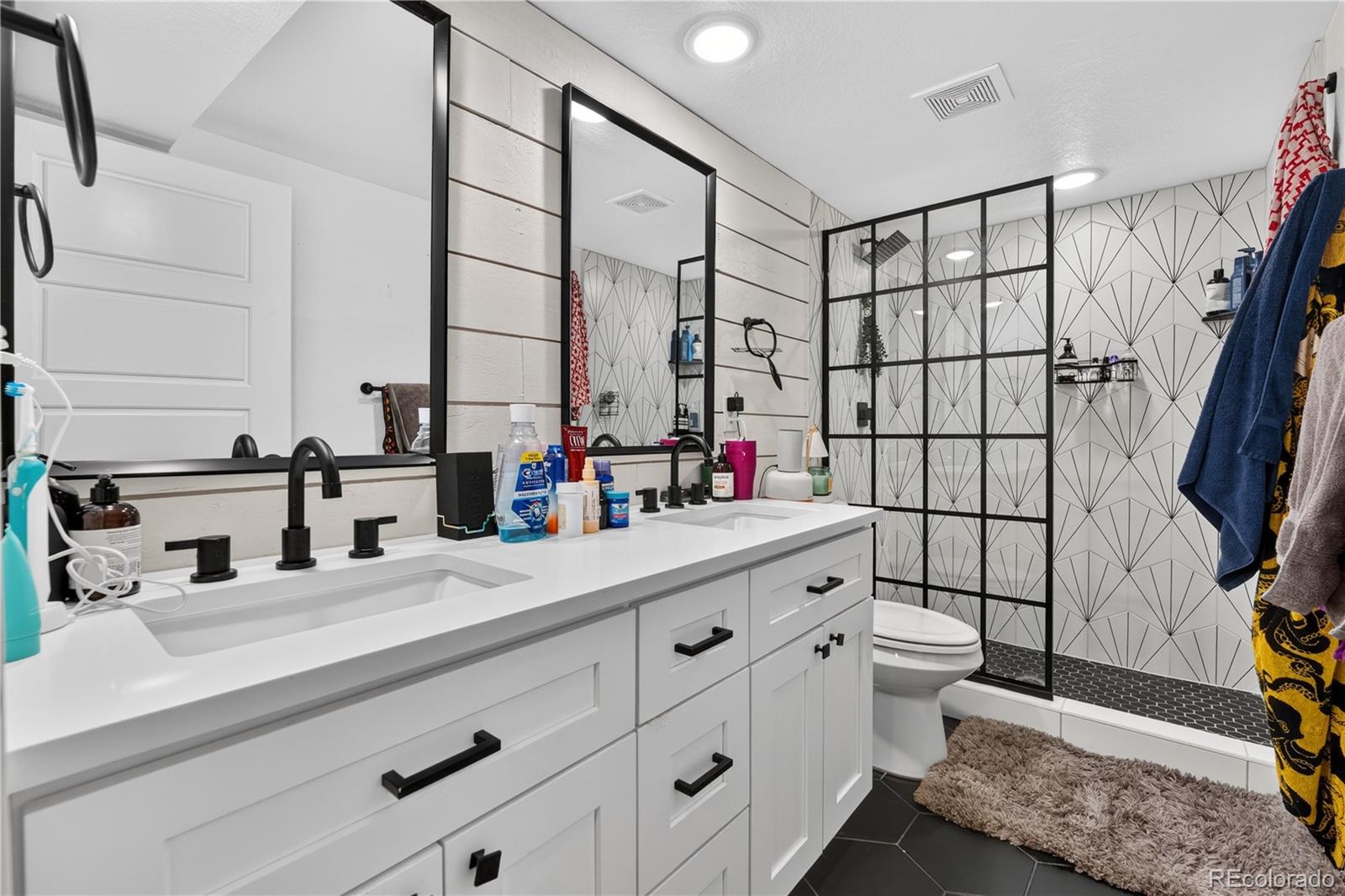 MLS Image #19 for 3511 n cook street,denver, Colorado