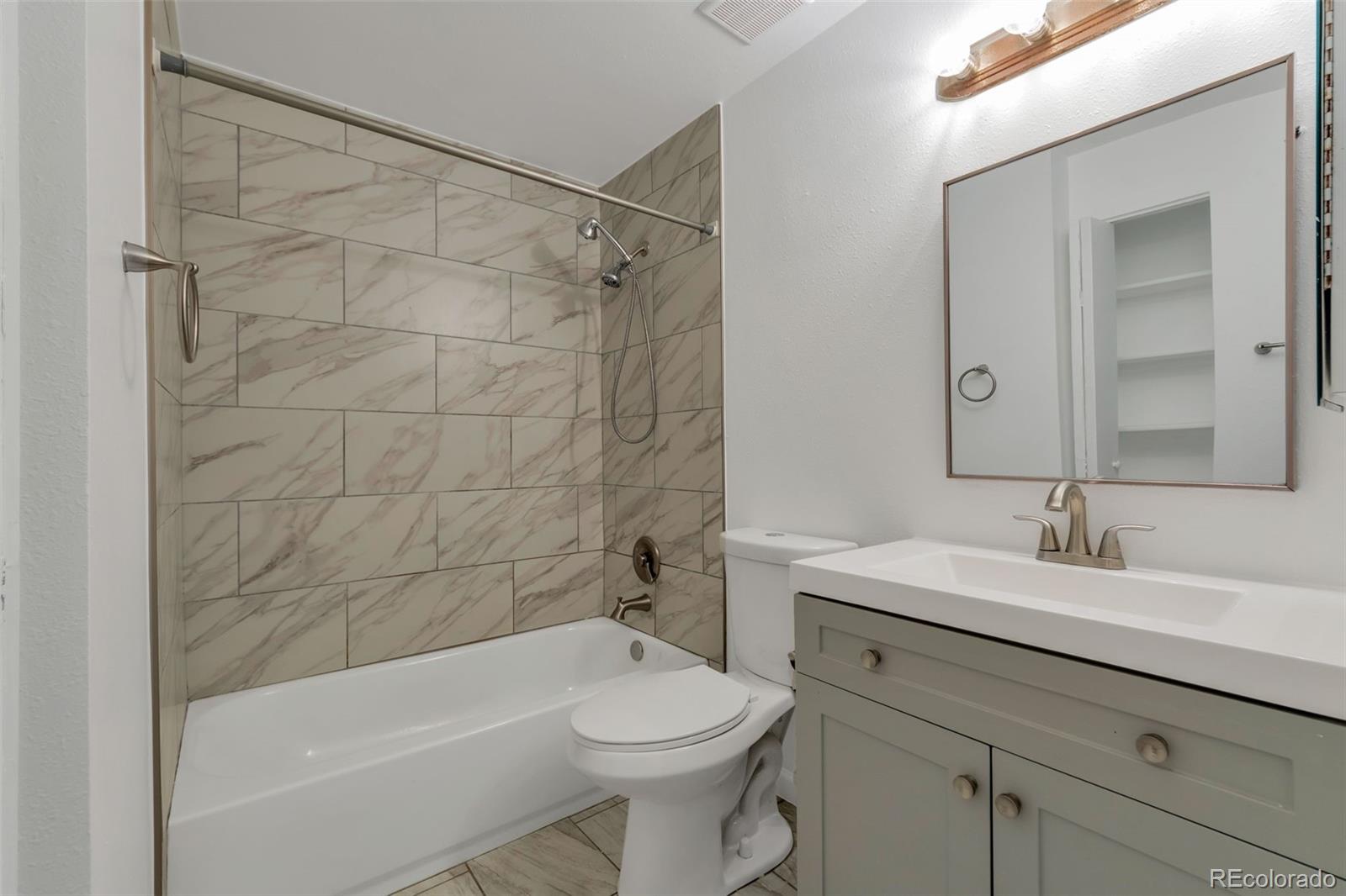 MLS Image #7 for 1873 s pitkin circle,aurora, Colorado