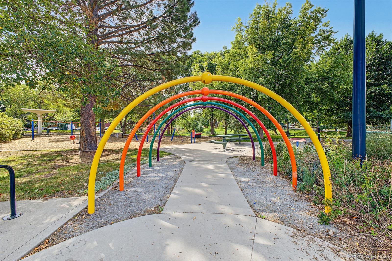 MLS Image #32 for 2500 s york street,denver, Colorado