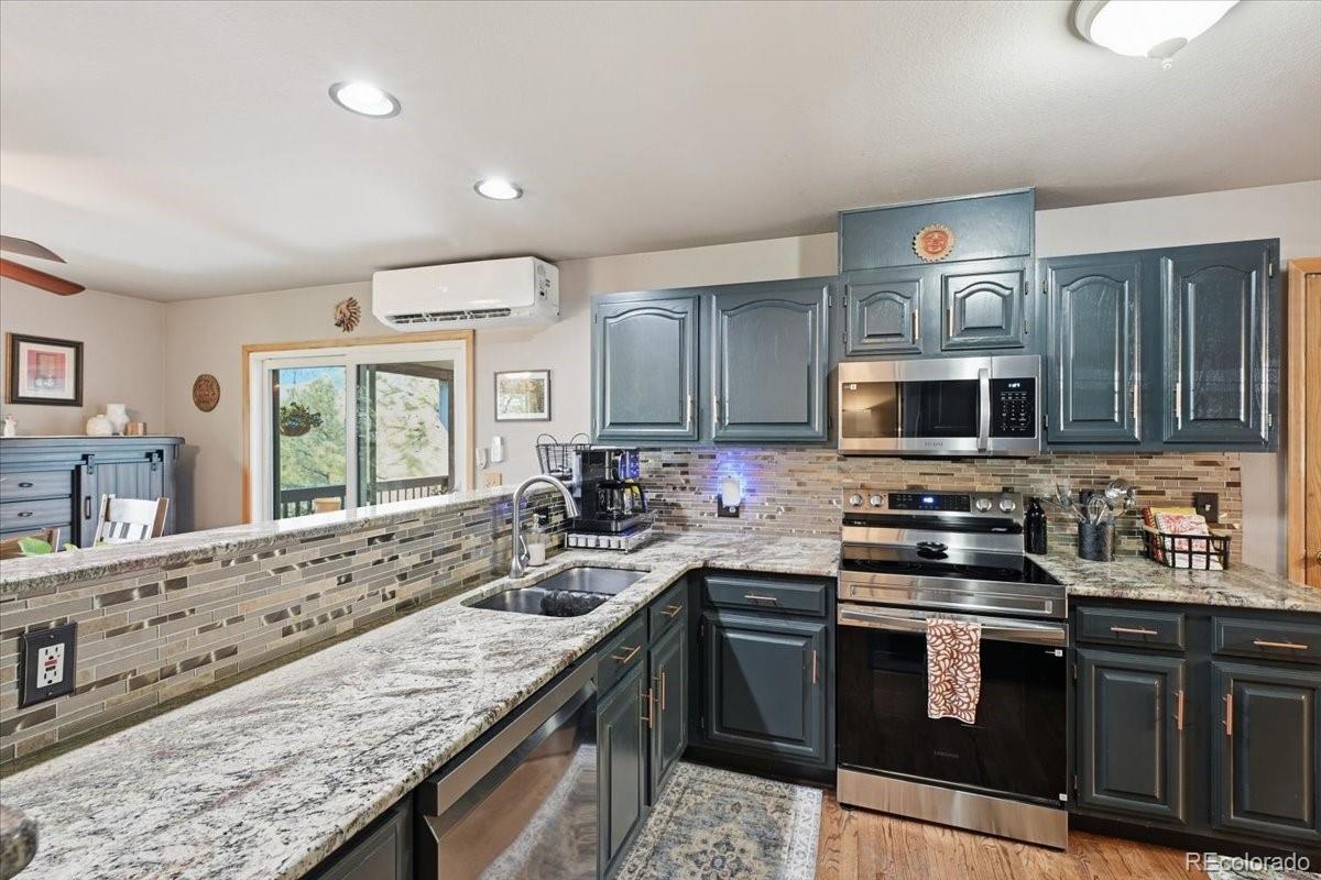 MLS Image #11 for 821  3rd street,palmer lake, Colorado