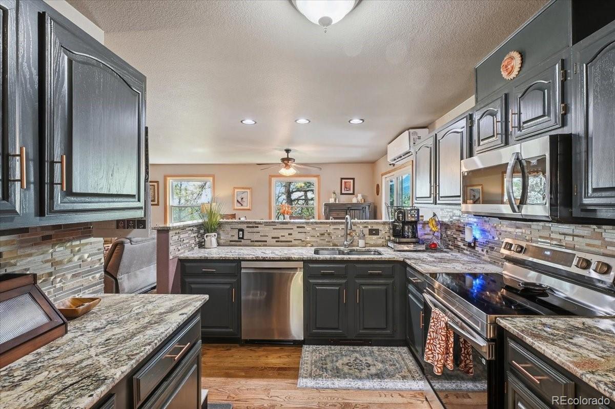 MLS Image #13 for 821  3rd street,palmer lake, Colorado