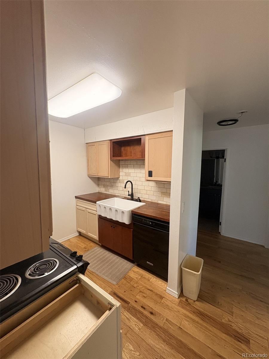 MLS Image #5 for 5995 w hampden avenue,denver, Colorado