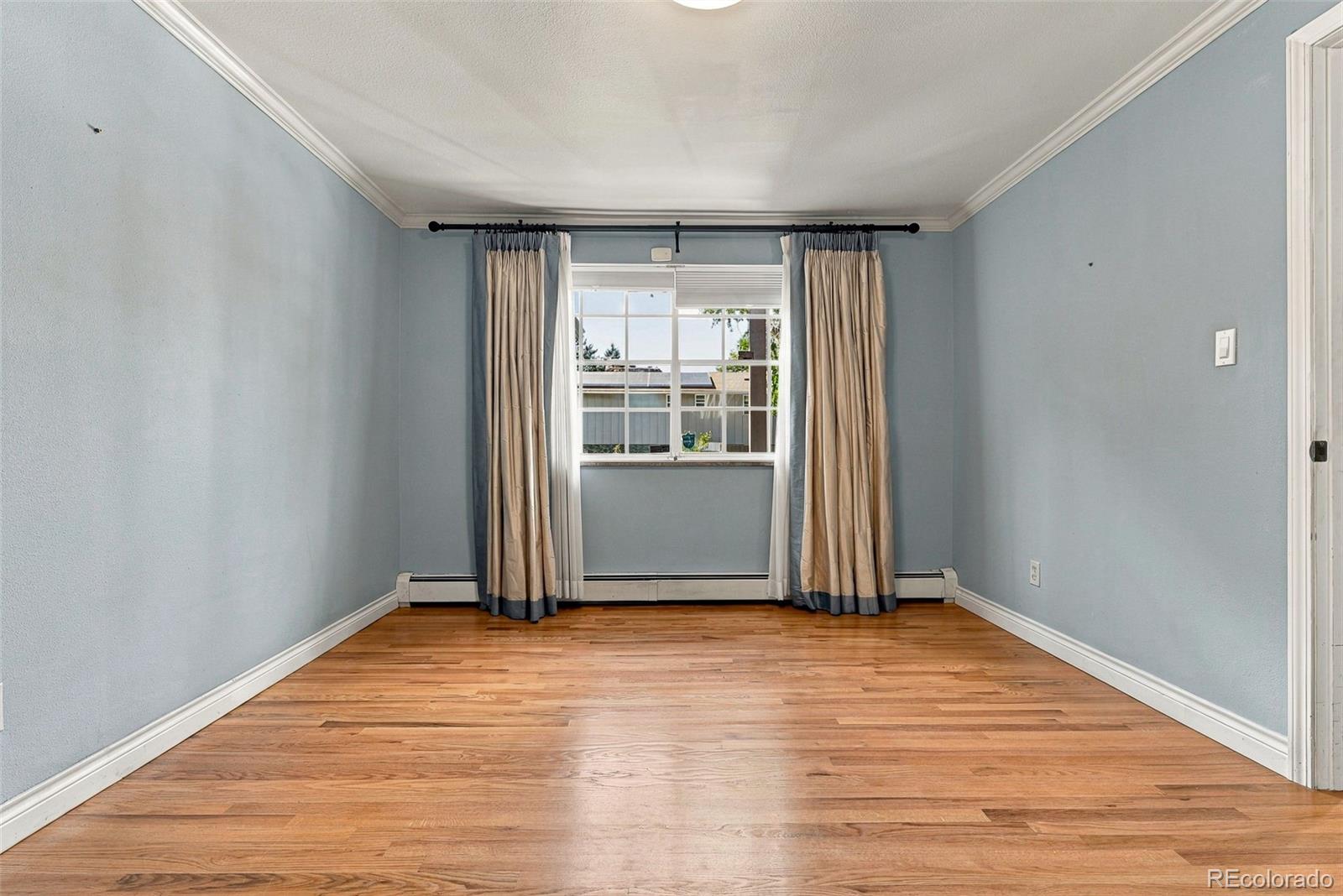 MLS Image #21 for 3700 s roslyn way,denver, Colorado