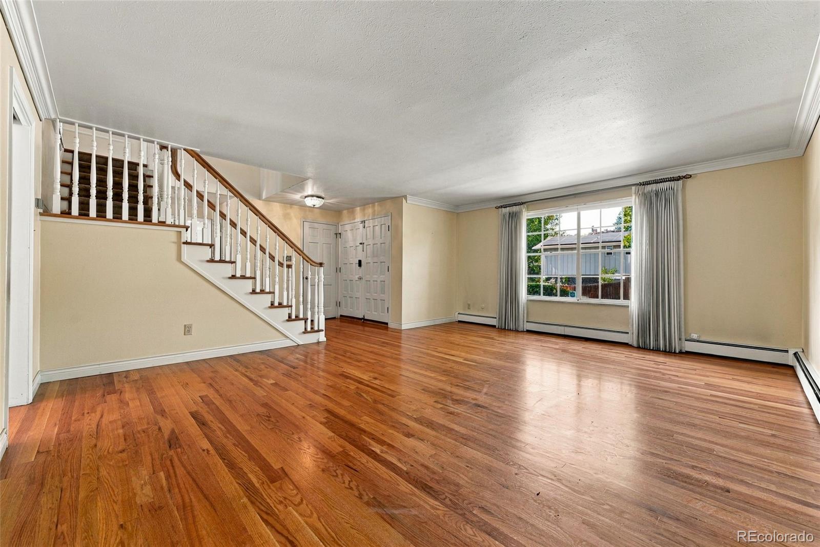 MLS Image #3 for 3700 s roslyn way,denver, Colorado