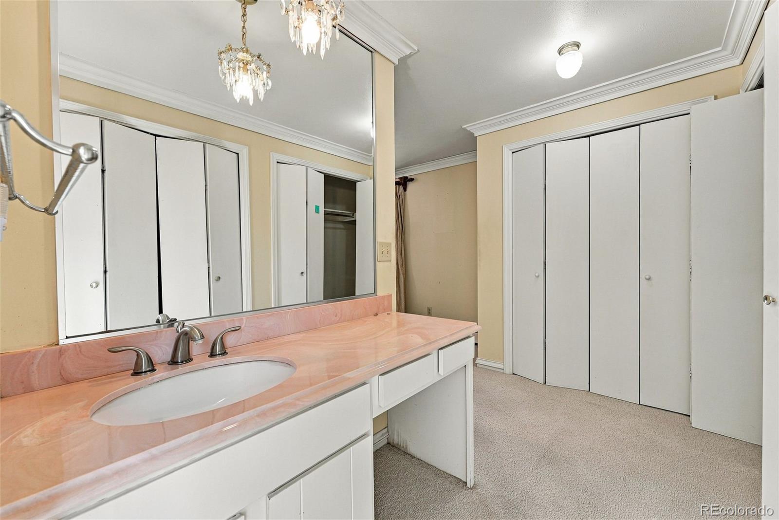 MLS Image #35 for 3700 s roslyn way,denver, Colorado