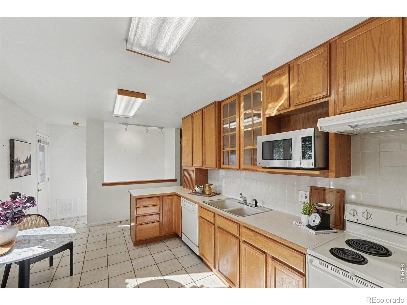 MLS Image #6 for 3514 n colorado avenue,loveland, Colorado
