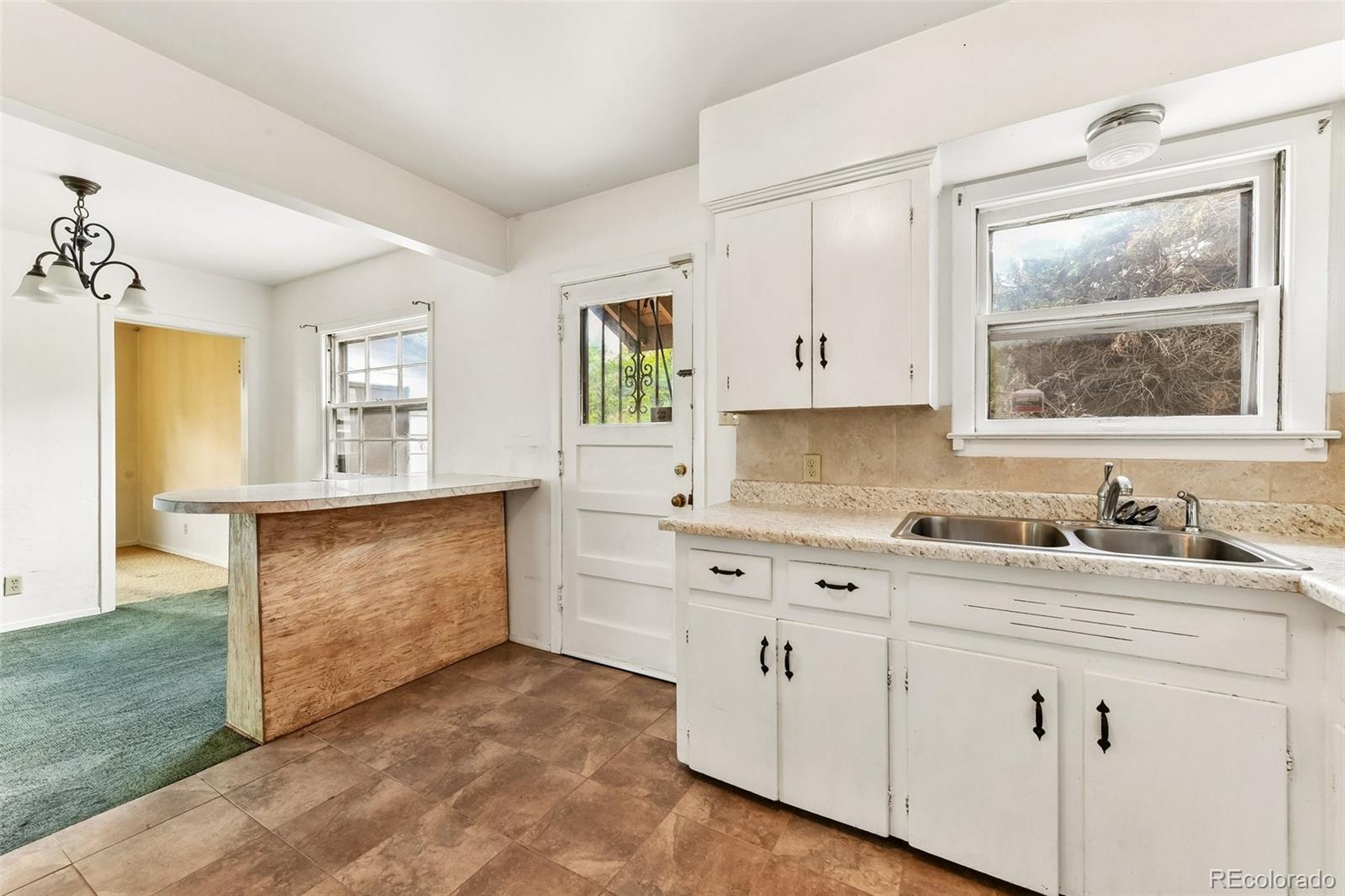 MLS Image #10 for 1563 s newton street,denver, Colorado