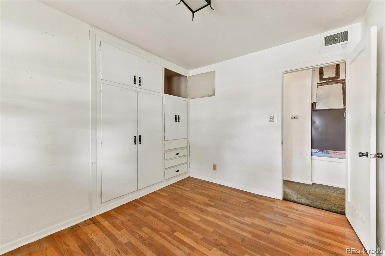 MLS Image #16 for 1563 s newton street,denver, Colorado