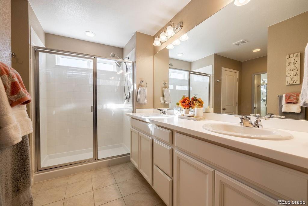 MLS Image #15 for 27827 e 8th avenue,aurora, Colorado