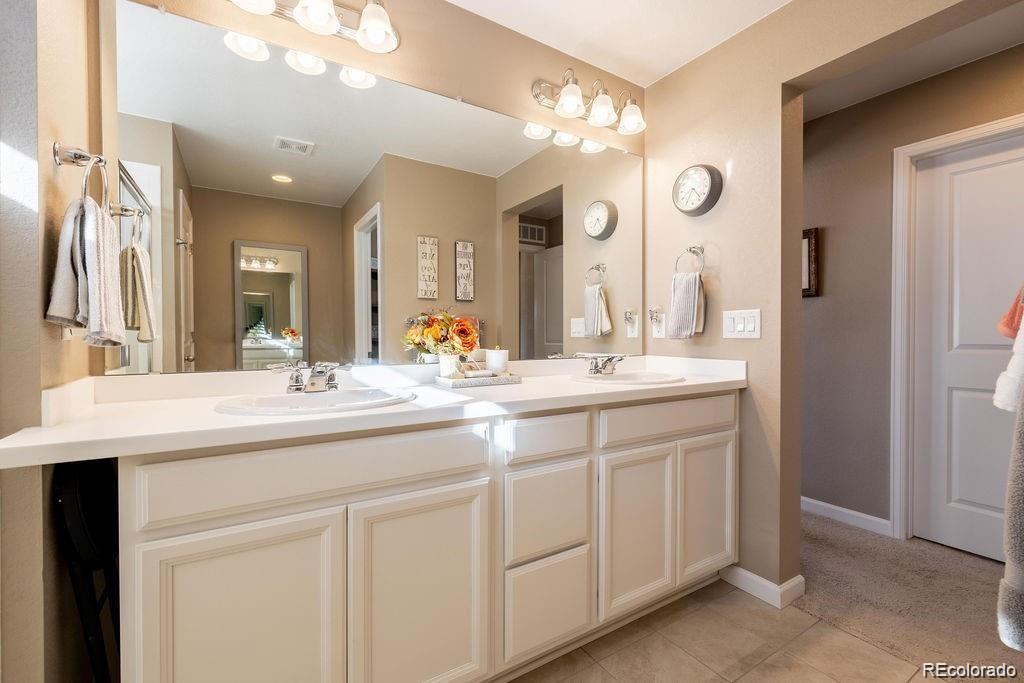 MLS Image #16 for 27827 e 8th avenue,aurora, Colorado