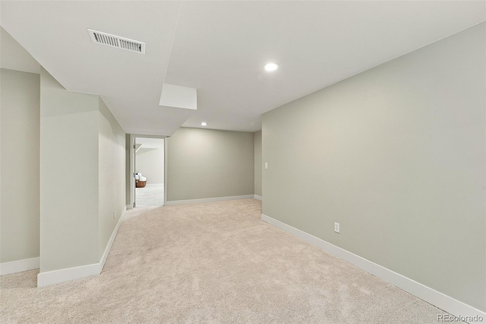 MLS Image #28 for 8530  swadley court,arvada, Colorado