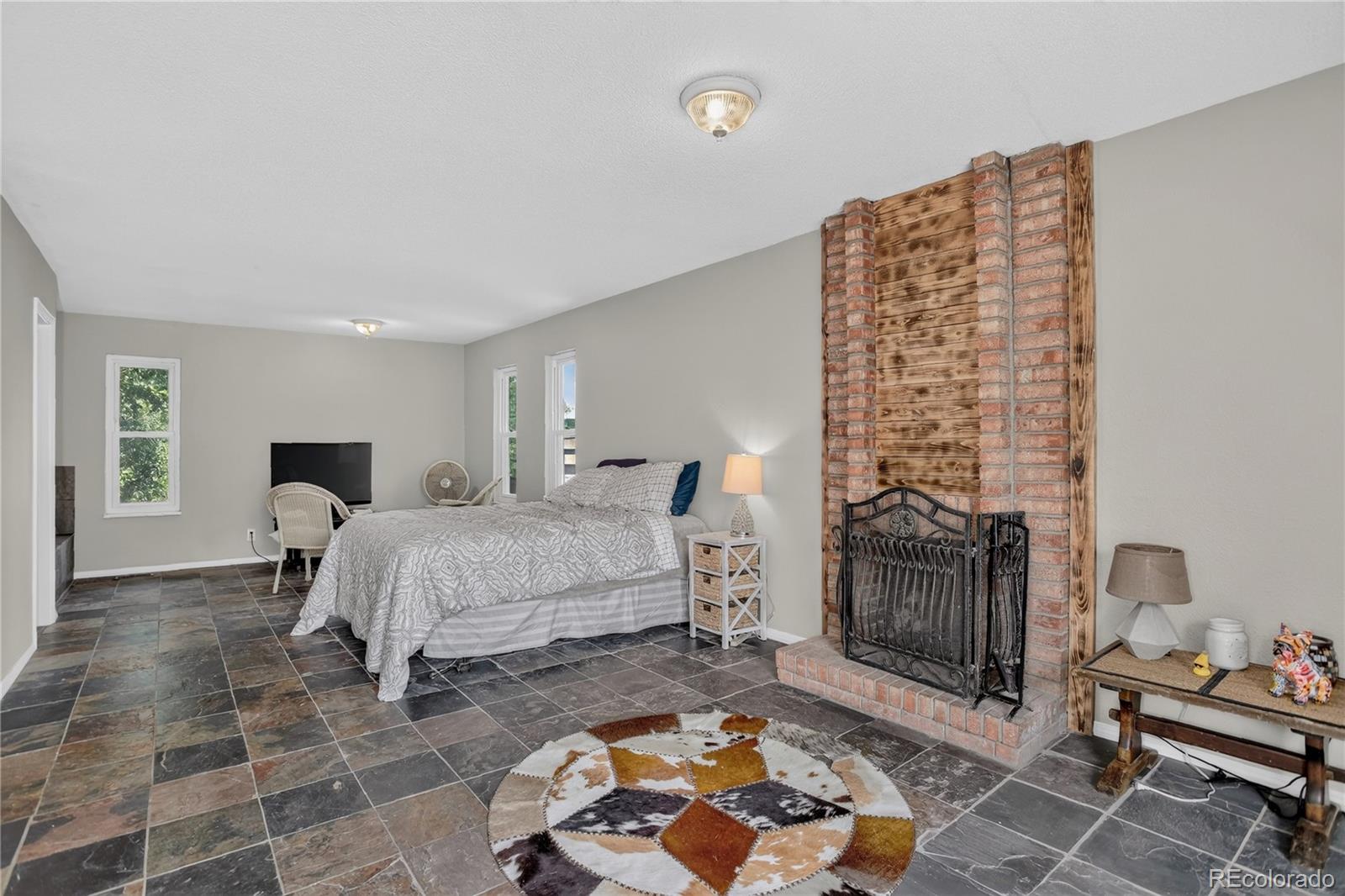 MLS Image #11 for 3911  languid lane,colorado springs, Colorado