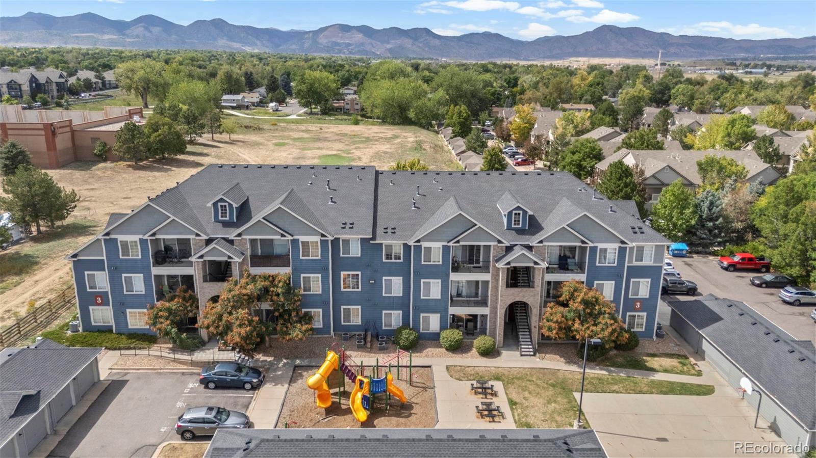 MLS Image #13 for 4451 s ammons street,denver, Colorado