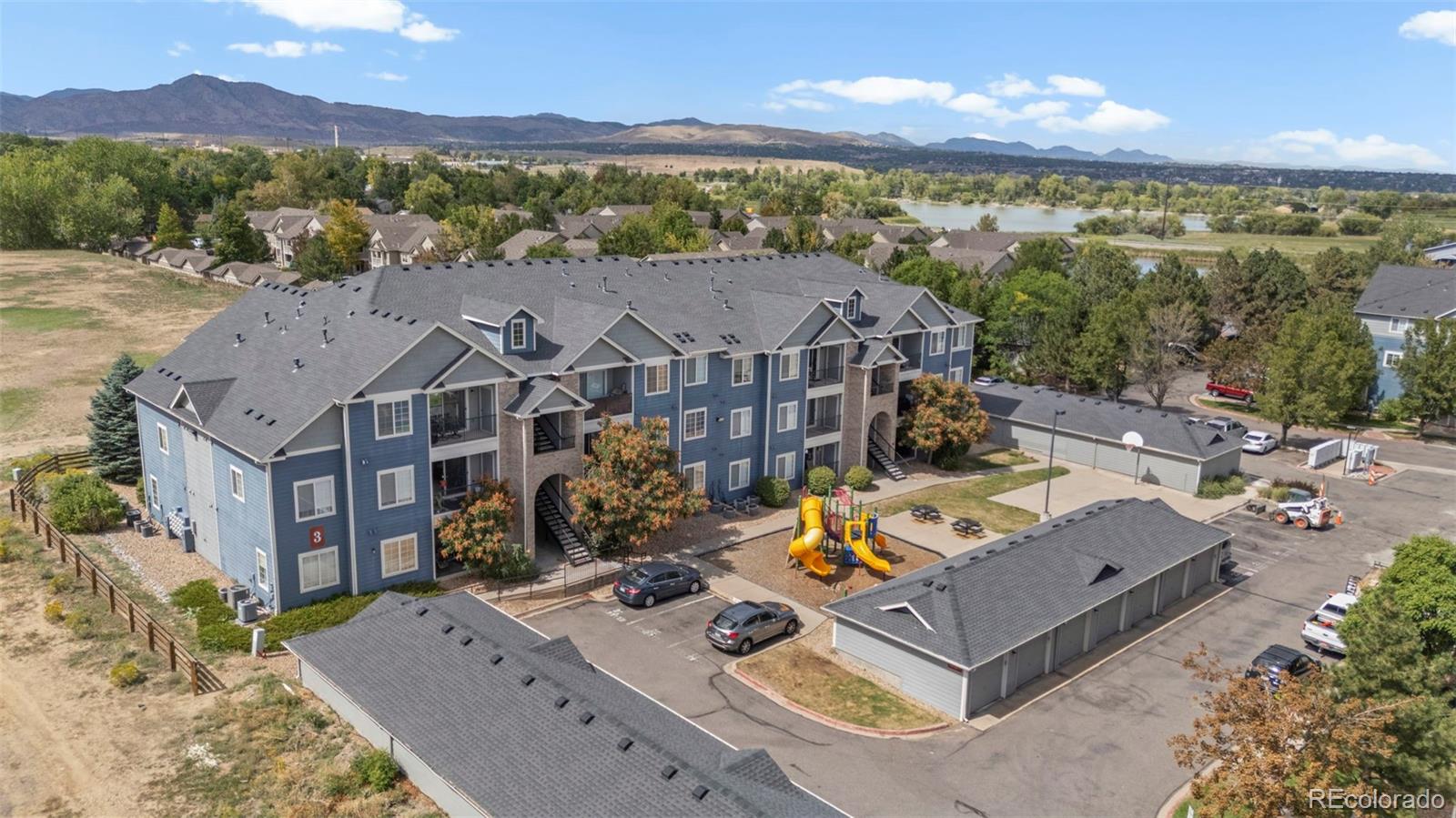 MLS Image #18 for 4451 s ammons street,denver, Colorado