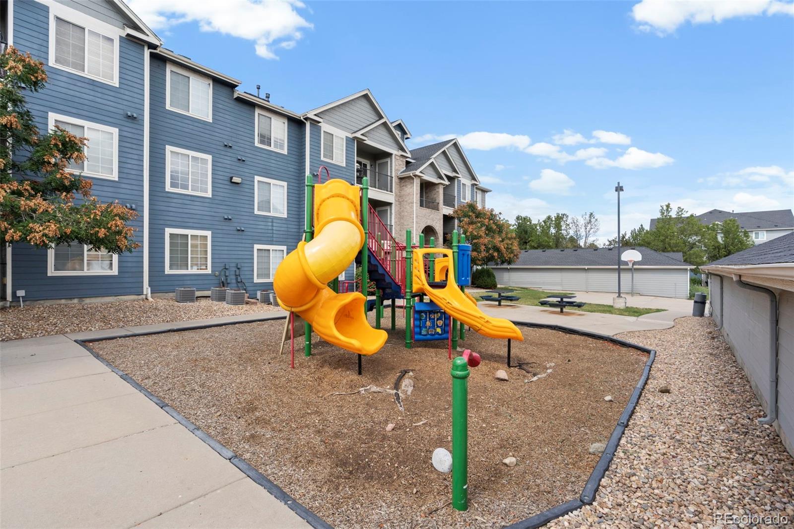 MLS Image #26 for 4451 s ammons street,denver, Colorado